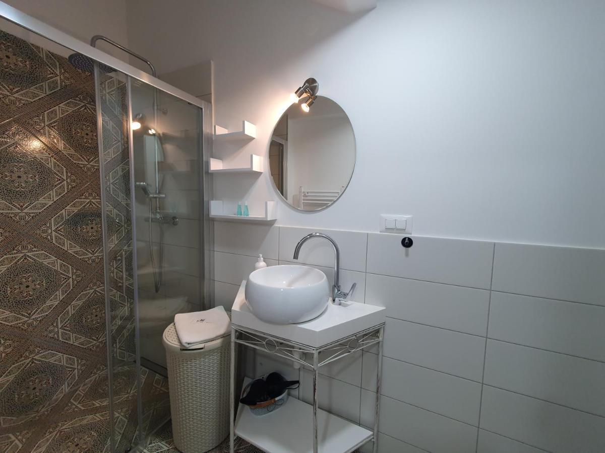 Charming Apartment Mila In Privat House With Free Parking リュブリャナ エクステリア 写真