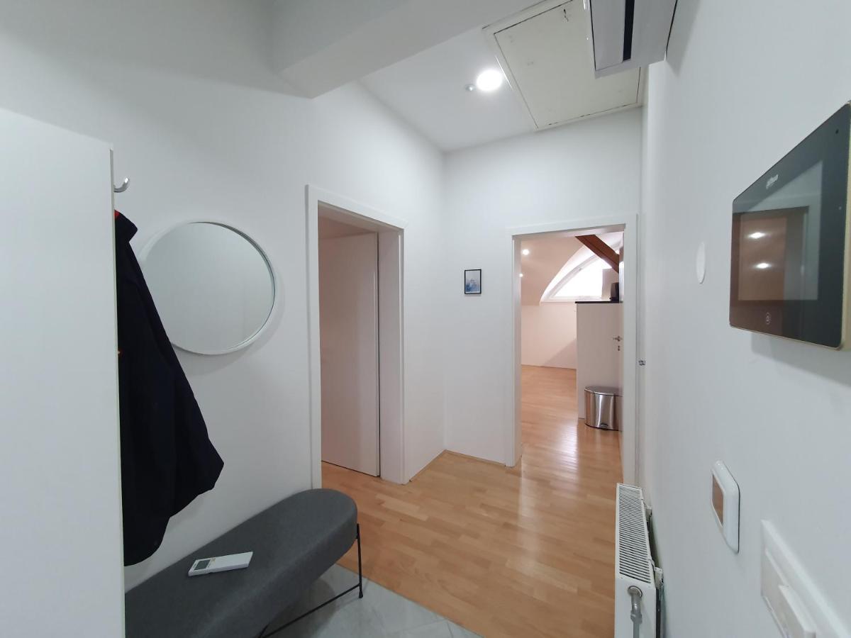Charming Apartment Mila In Privat House With Free Parking リュブリャナ エクステリア 写真