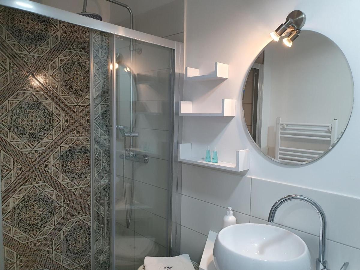 Charming Apartment Mila In Privat House With Free Parking リュブリャナ エクステリア 写真